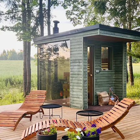 펜션 House And Sauna Where Comforts Meet Nature Aiaste